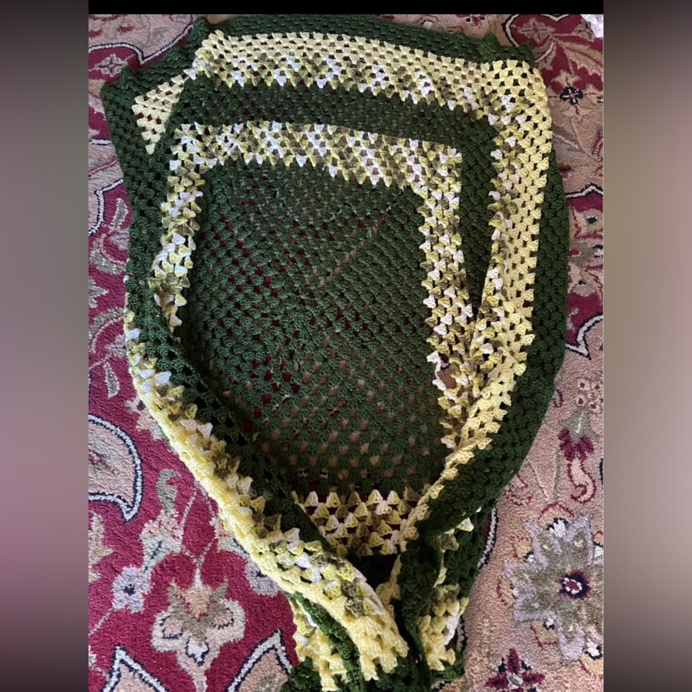 Multicolor Crochet Throw Blanket - Cozy Home Bedding green